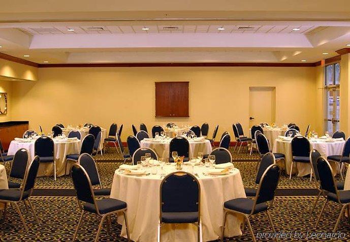 Springhill Suites Orlando Airport Restaurant photo