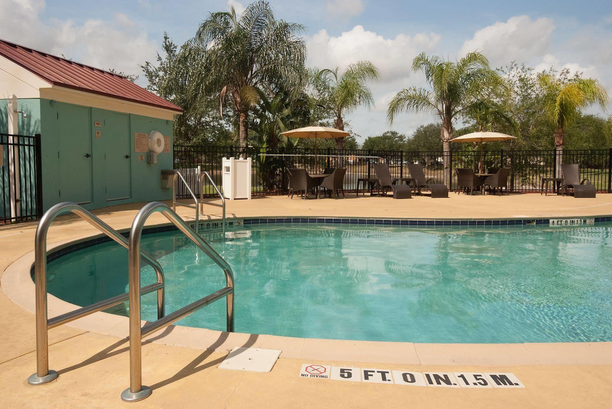 Springhill Suites Orlando Airport Extérieur photo